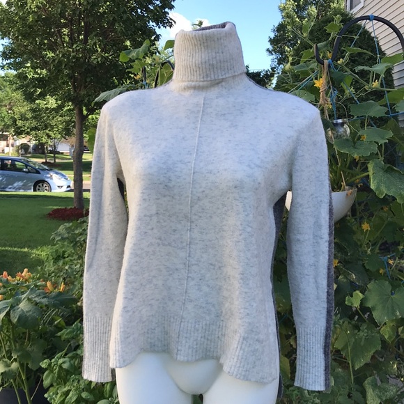☀️ Athleta Transit Color-block MerinoTurtleneck Sweater. - Picture 14 of 15